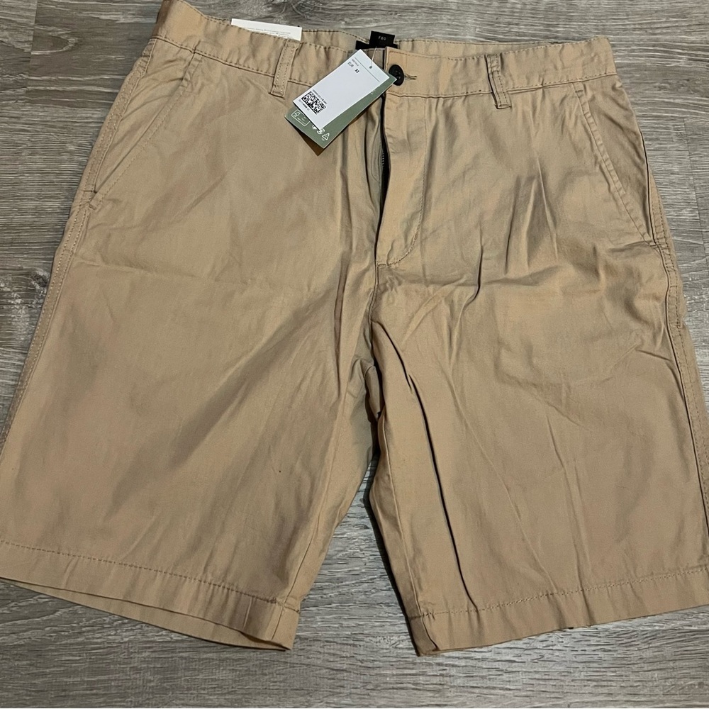 H&M Khaki Shorts Sz 32